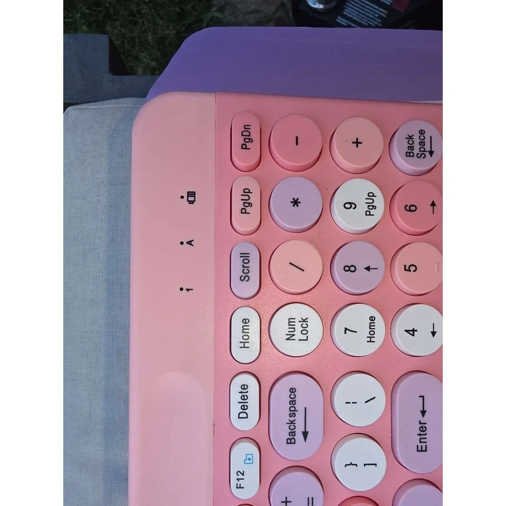 Pink Retro Round Keycaps Full-Size Typewriter Keyboard Mouse Set dongle missing